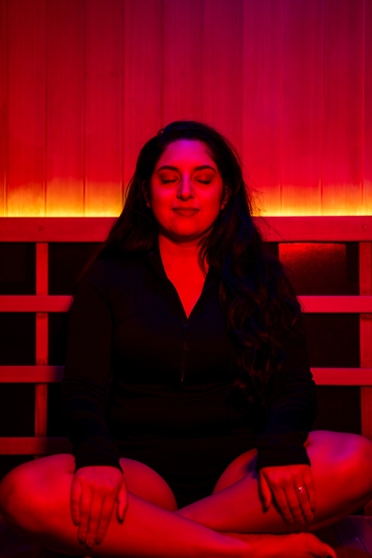 iCRYO Guilderland full-spectrum infrared sauna room
